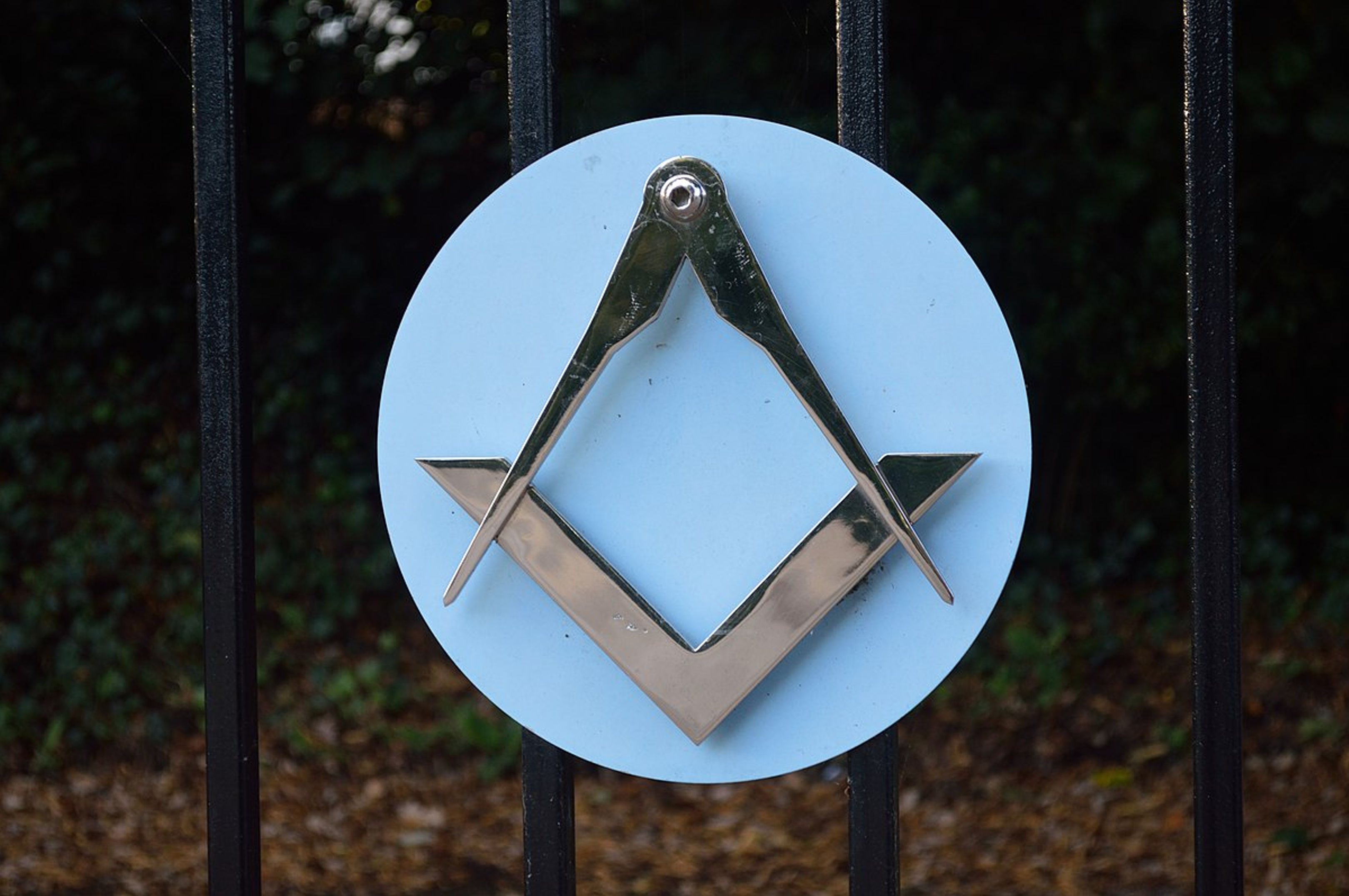 A Former Worshipful Master Of Freemasonry Turned To Jesus Christ For Salvation